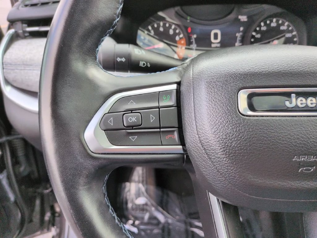 Certified Used 2022 Gray Jeep Latitude image 21