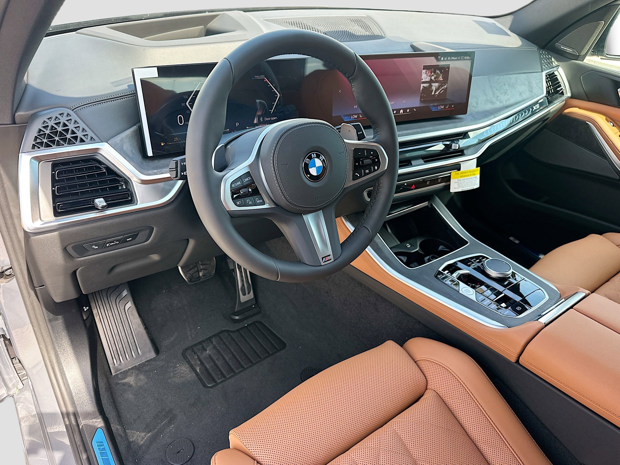 New 2026 Skyscraper Grey Metallic BMW sDrive40i image 7