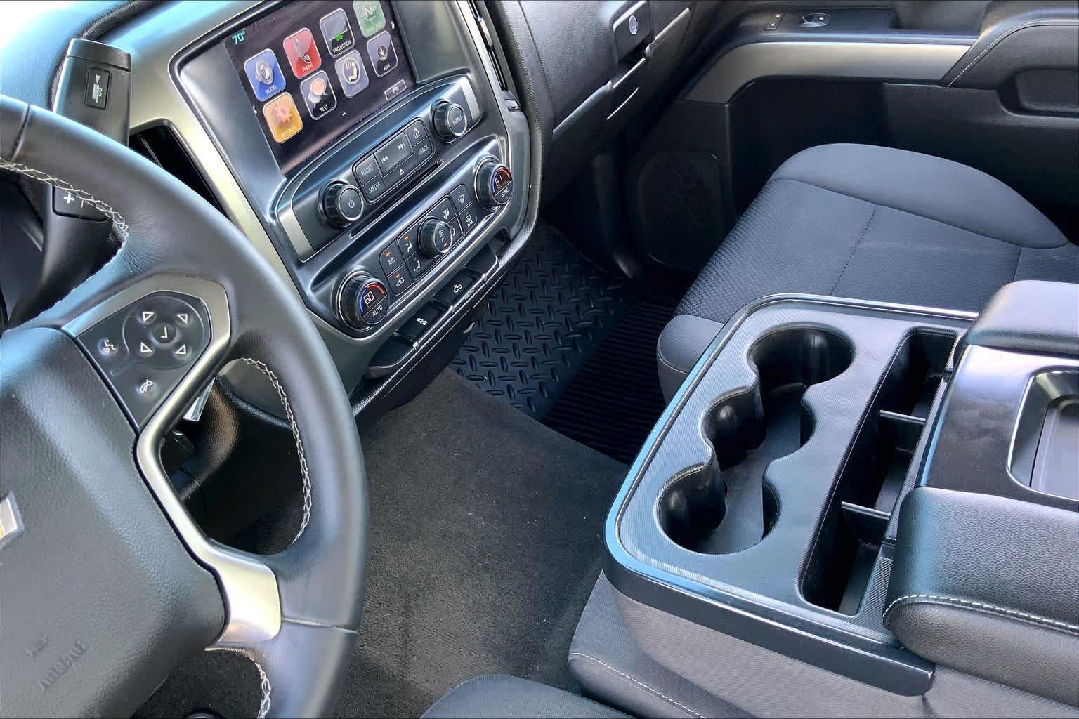 Used 2017 Silver Ice Metallic Chevrolet LT image 16