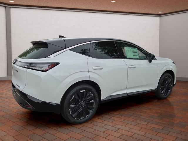 New 2026 Everest White Pearl TriCoat / Super Black Two-tone Nissan Platinum image 3
