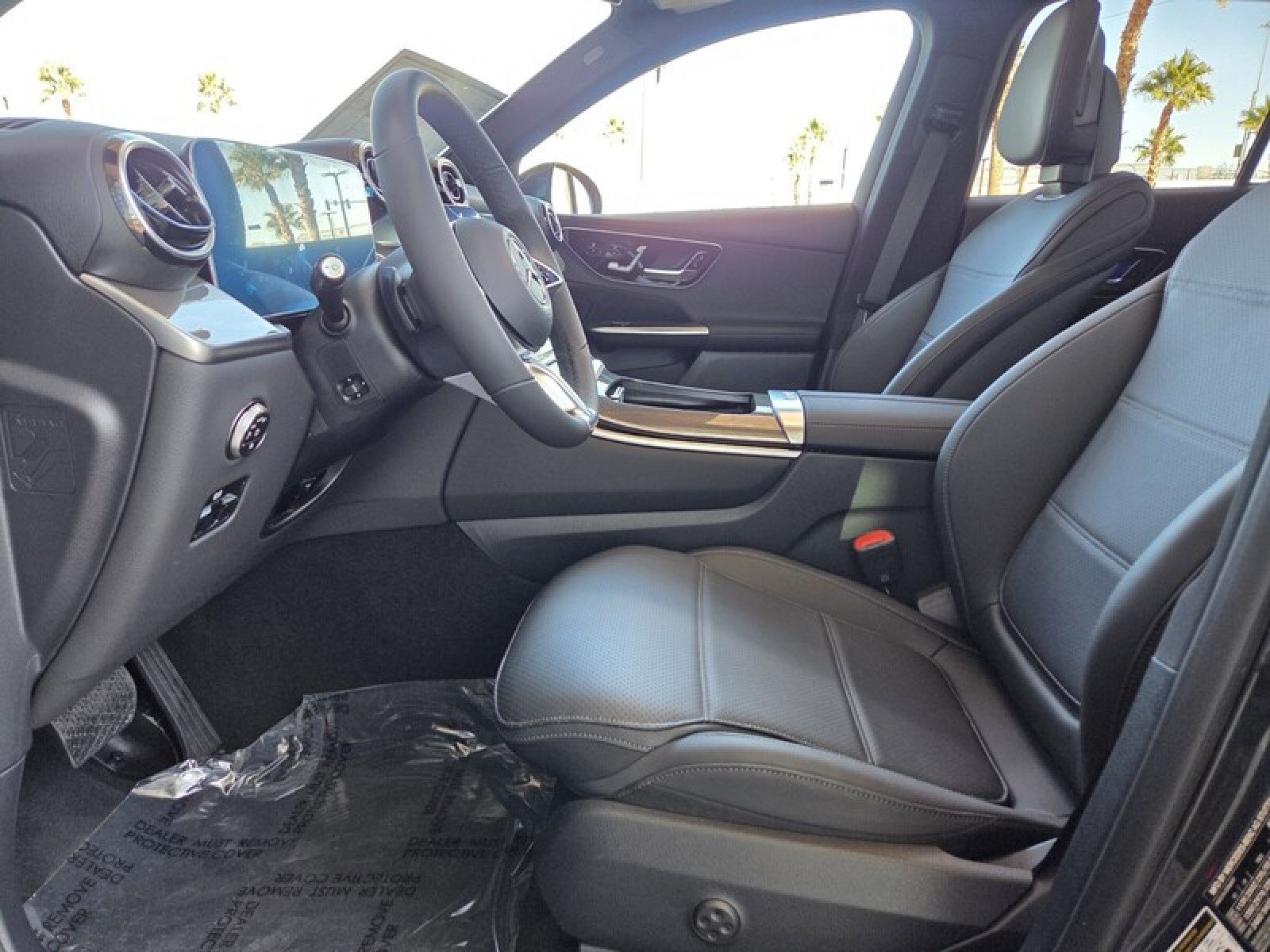 New 2026 Graphite Grey Metallic Mercedes-Benz GLC 300 SUV image 11
