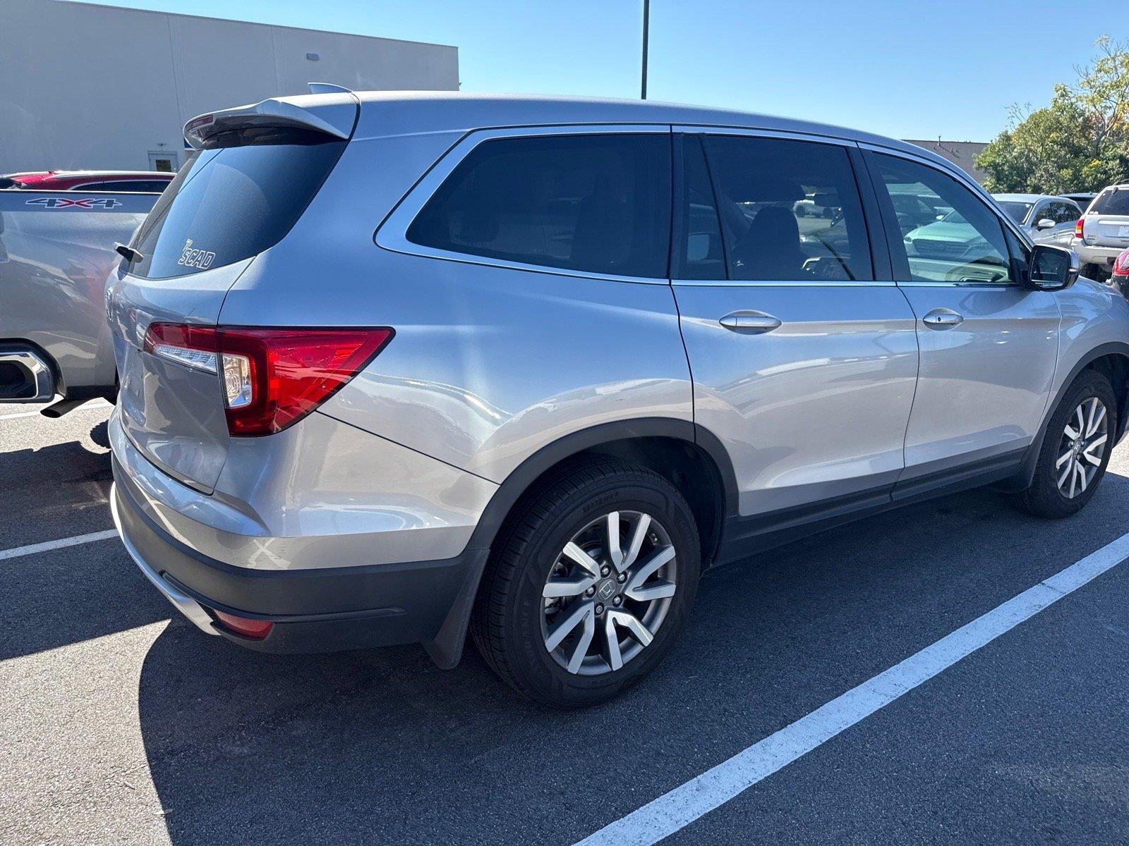 Used 2022 Lunar Silver Metallic Honda EX-L image 16