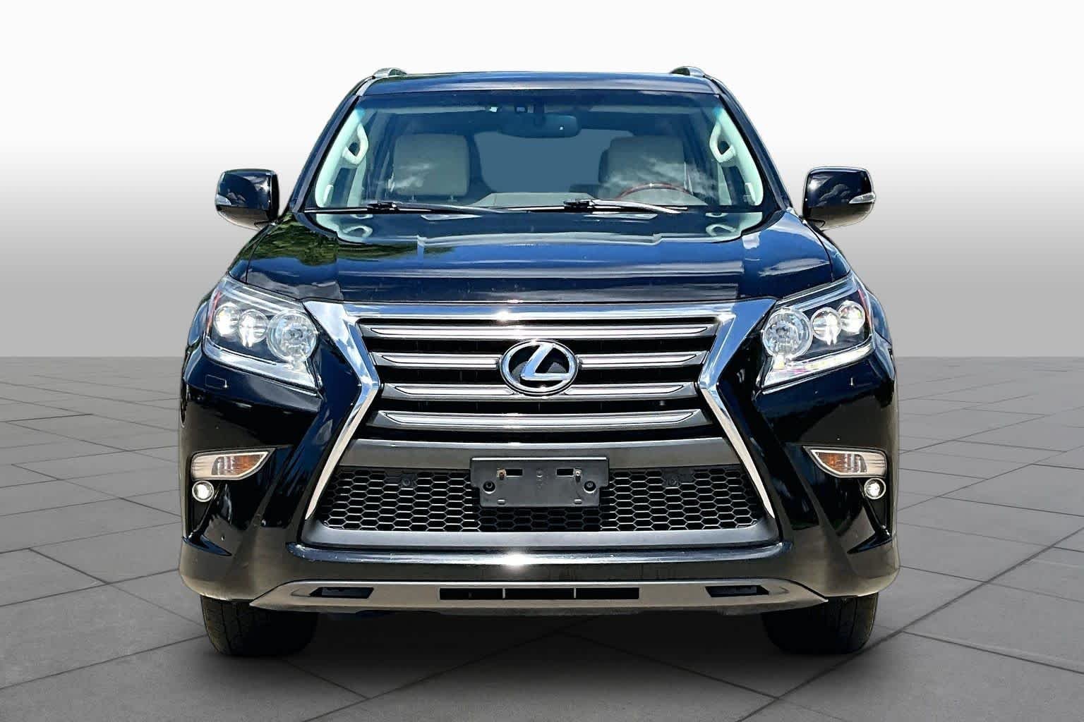 Used 2017 Black Onyx Lexus Luxury image 4