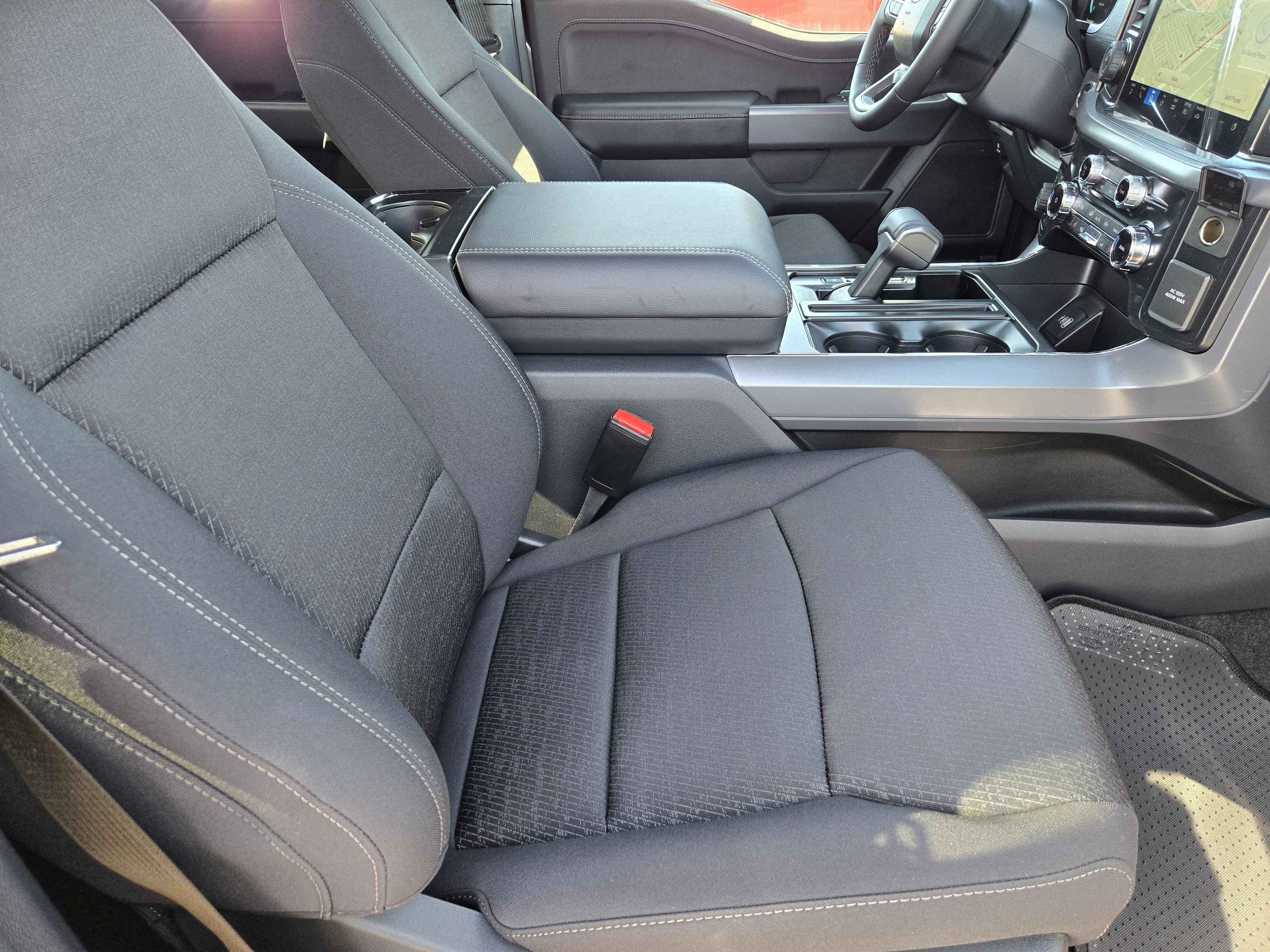 New 2026 Carbonized Gray Metallic Ford XLT image 9