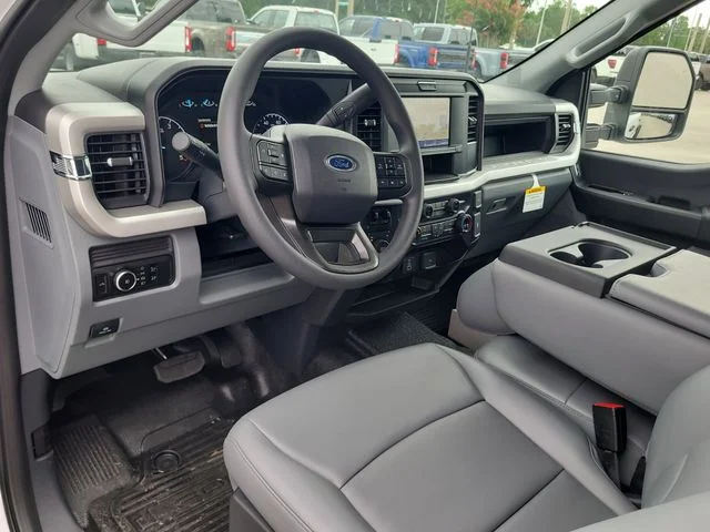 New 2026 Oxford White Ford XL image 18