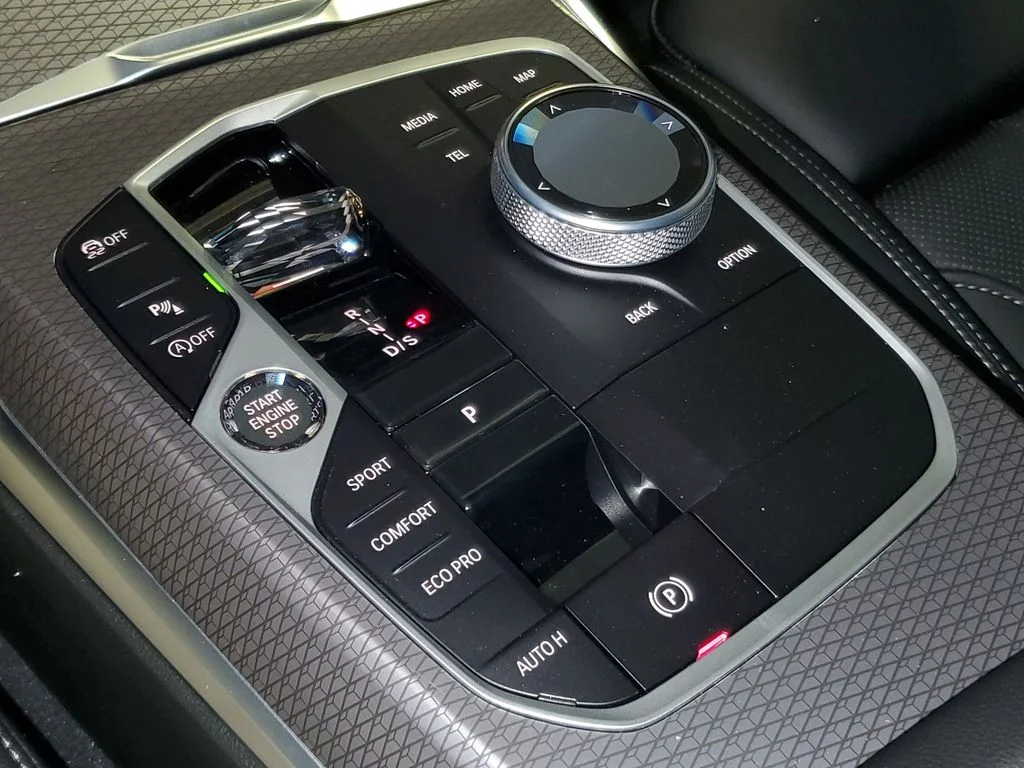 New 2026 Jet Black BMW 330i image 25