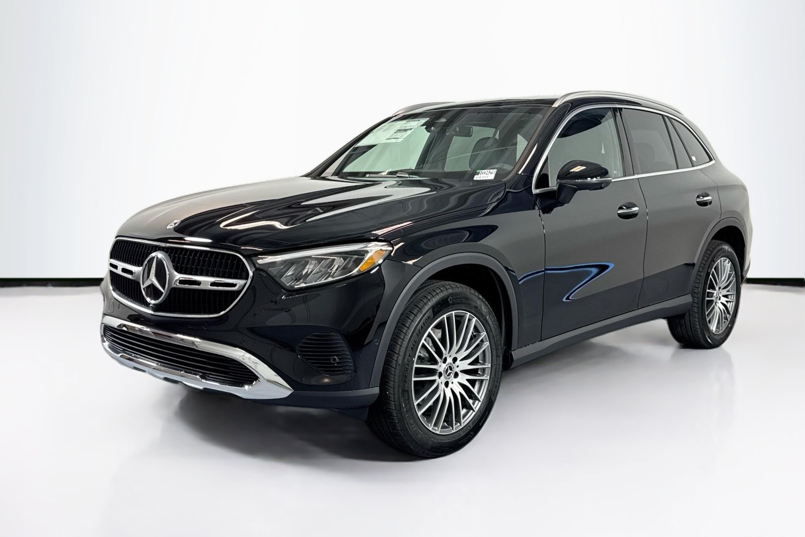 New 2026 Black Mercedes-Benz GLC 300 image 1