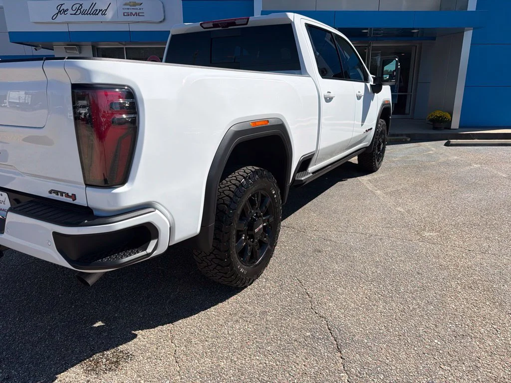 New 2026 Summit White GMC AT4 image 3