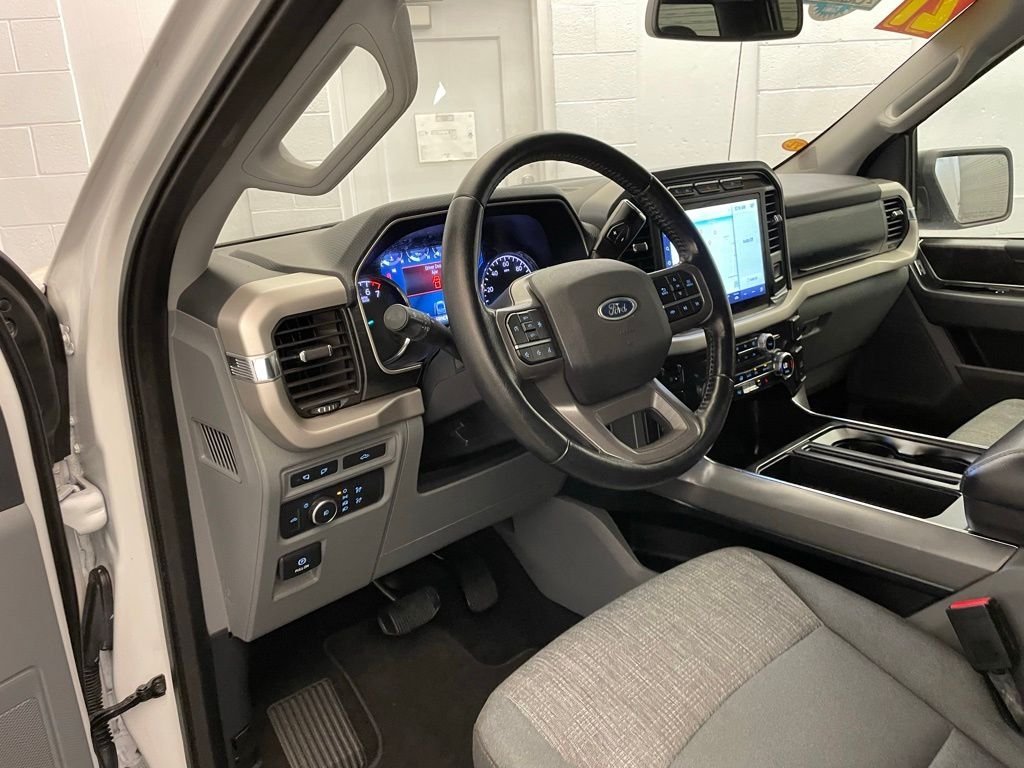 Used 2021 White Ford XLT image 19