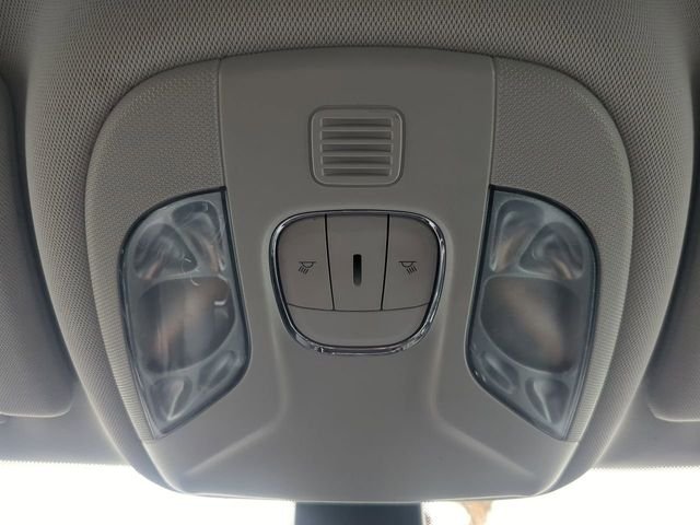 Used 2020 Silver Jeep Trailhawk image 23