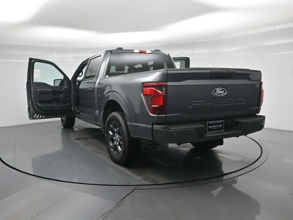 New 2026 Carbonized Gray Metallic Ford STX image 32