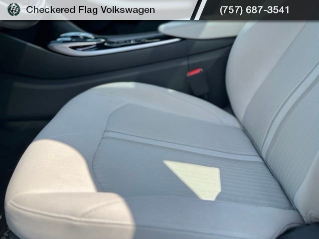 Used 2023 Hampton Gray Hyundai SEL image 22