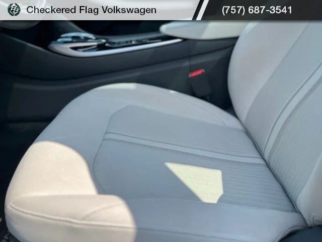 Used 2023 Hampton Gray Hyundai SEL image 22