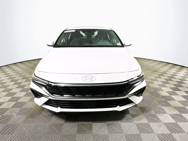 New 2025 Hyundai ELANTRA SEL Convenience