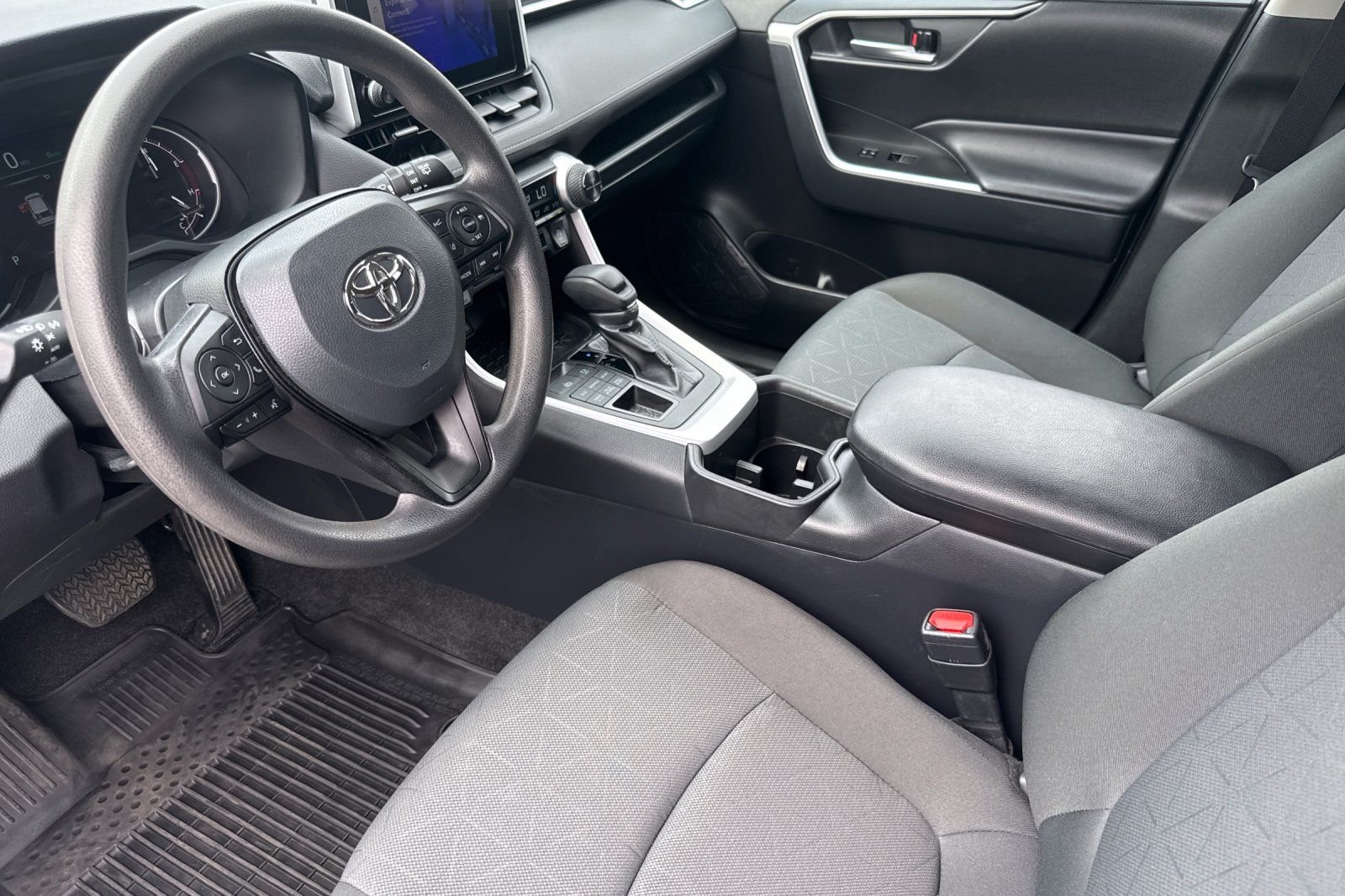 Used 2024 White Toyota XLE image 9