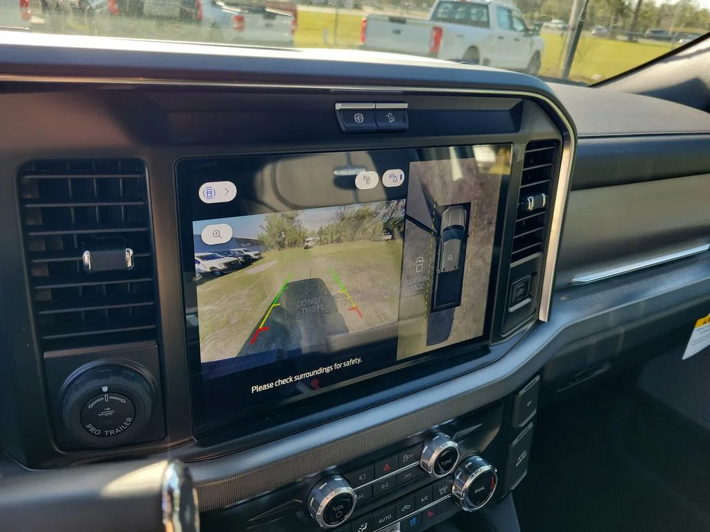 New 2026 Star White Metallic Tri-Coat Ford F-350® Platinum® image 18