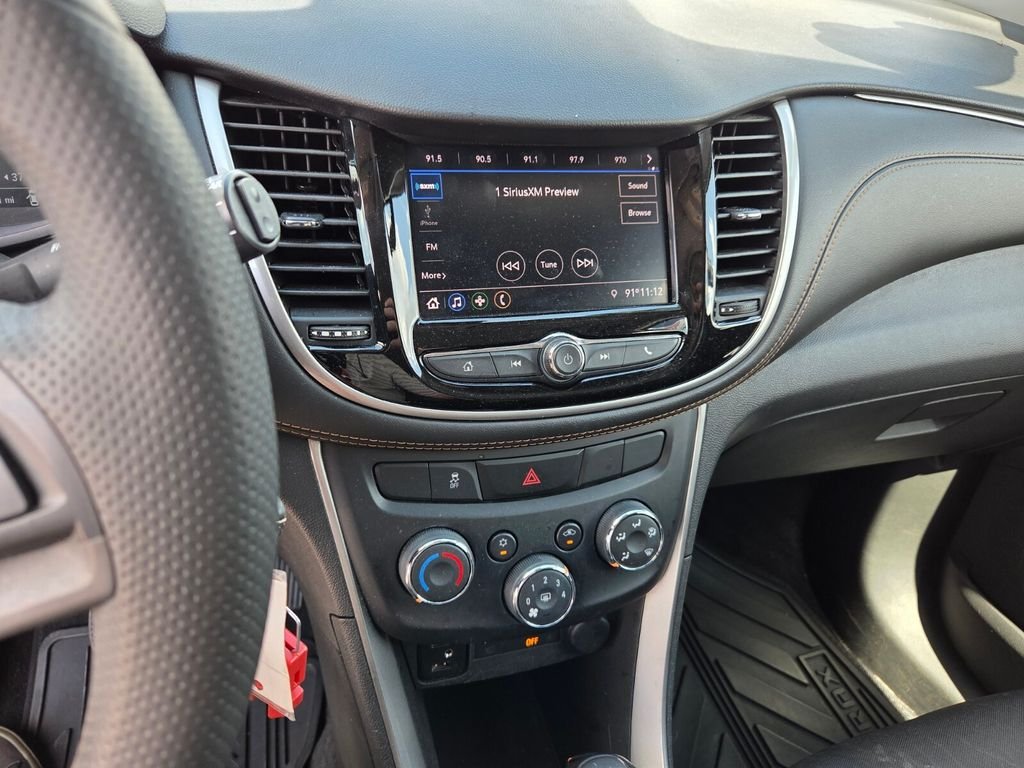 Used 2022 Gray Chevrolet LT image 20