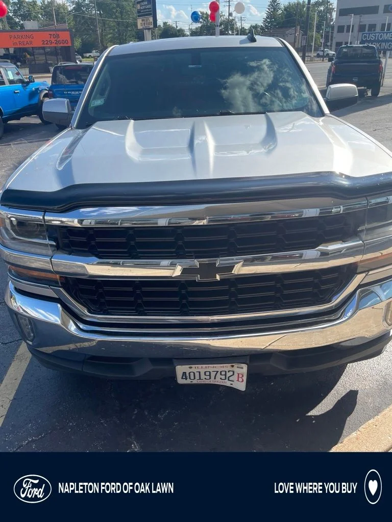 Used 2017 Silver Chevrolet LT image 1