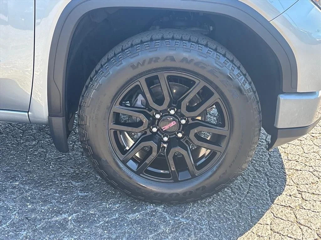 Used 2024 Silver GMC Pro image 10
