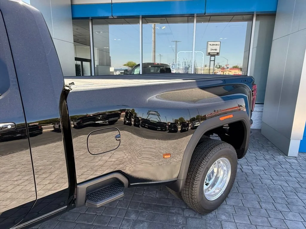 New 2026 Onyx Black GMC SLE DRW image 6