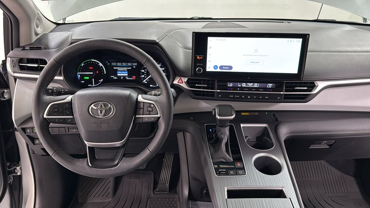 Used 2025 Silver Toyota XLE image 9