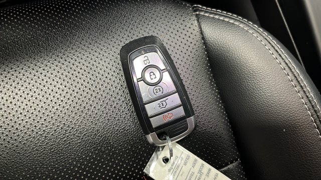 Used 2022 Carbonized Gray Metallic Ford Titanium image 40