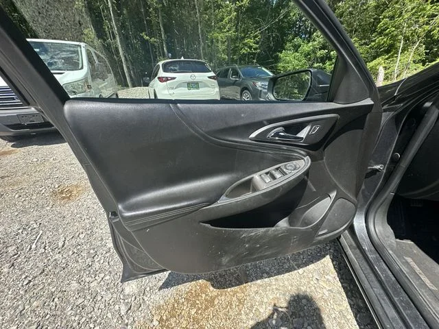 Used 2016 Gray Chevrolet LT image 25