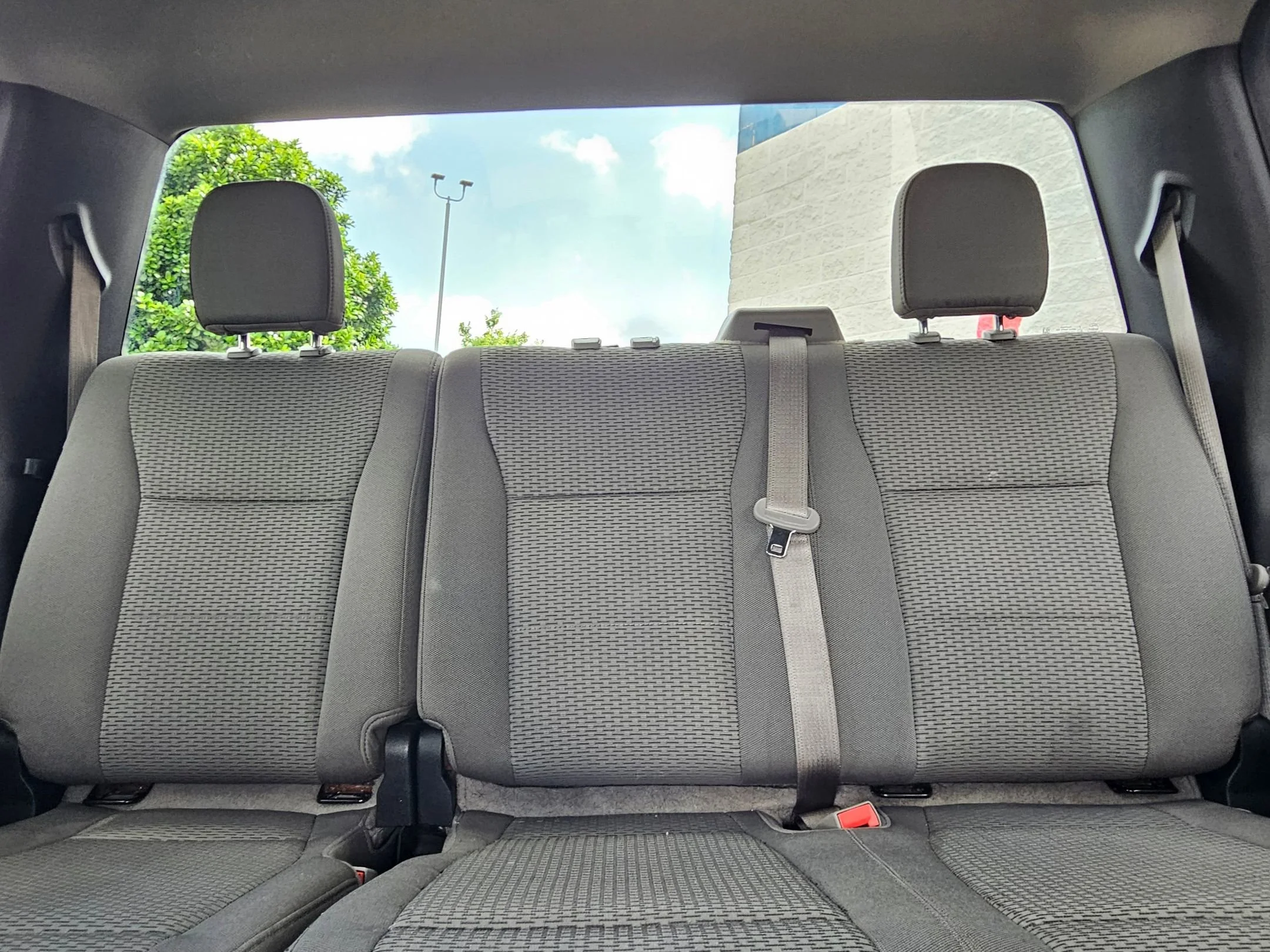 Used 2018 Stone Gray Ford XLT image 25