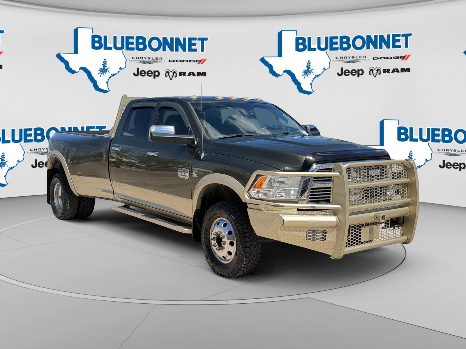 Used 2011 Sagebrush Pearl Ram Laramie Longhorn Edition image 3