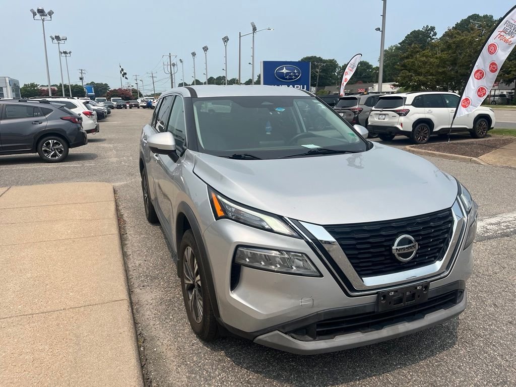 Used 2021 Silver Nissan SV image 2