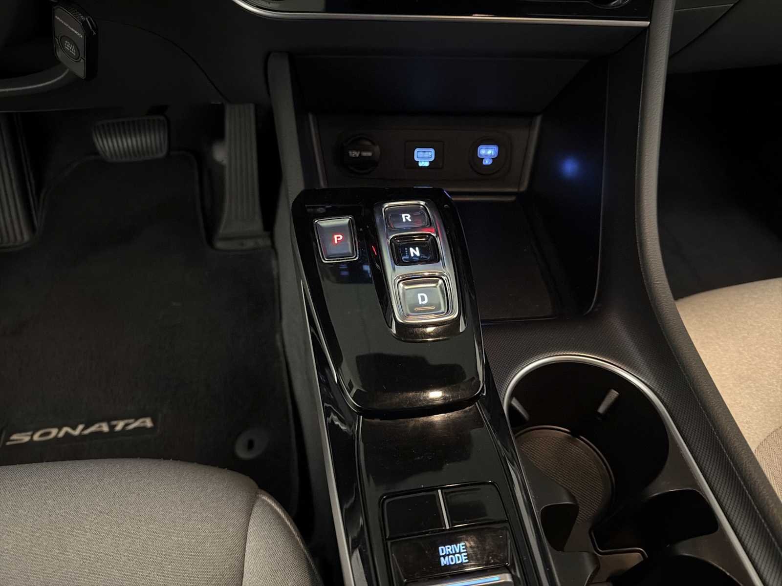 2020 Hyundai Sonata SE - Photo 17