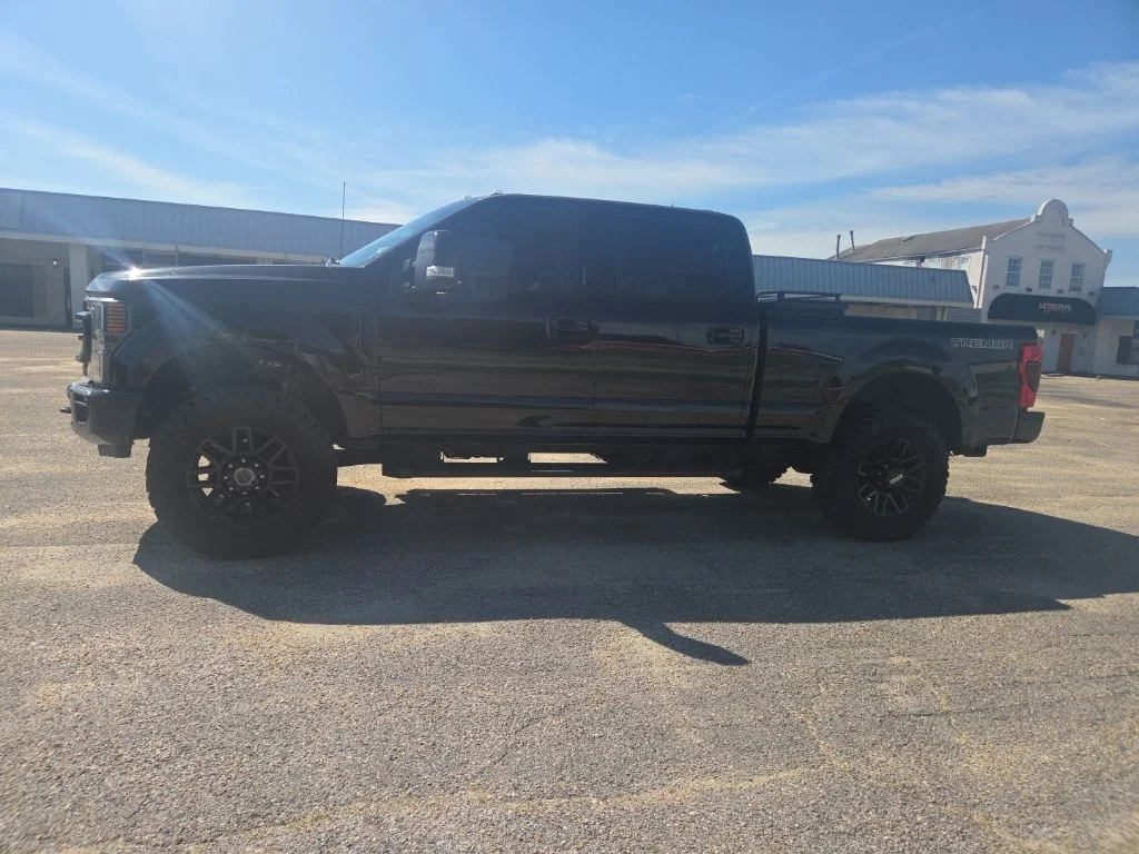 Used 2022 Black Ford Lariat image 4