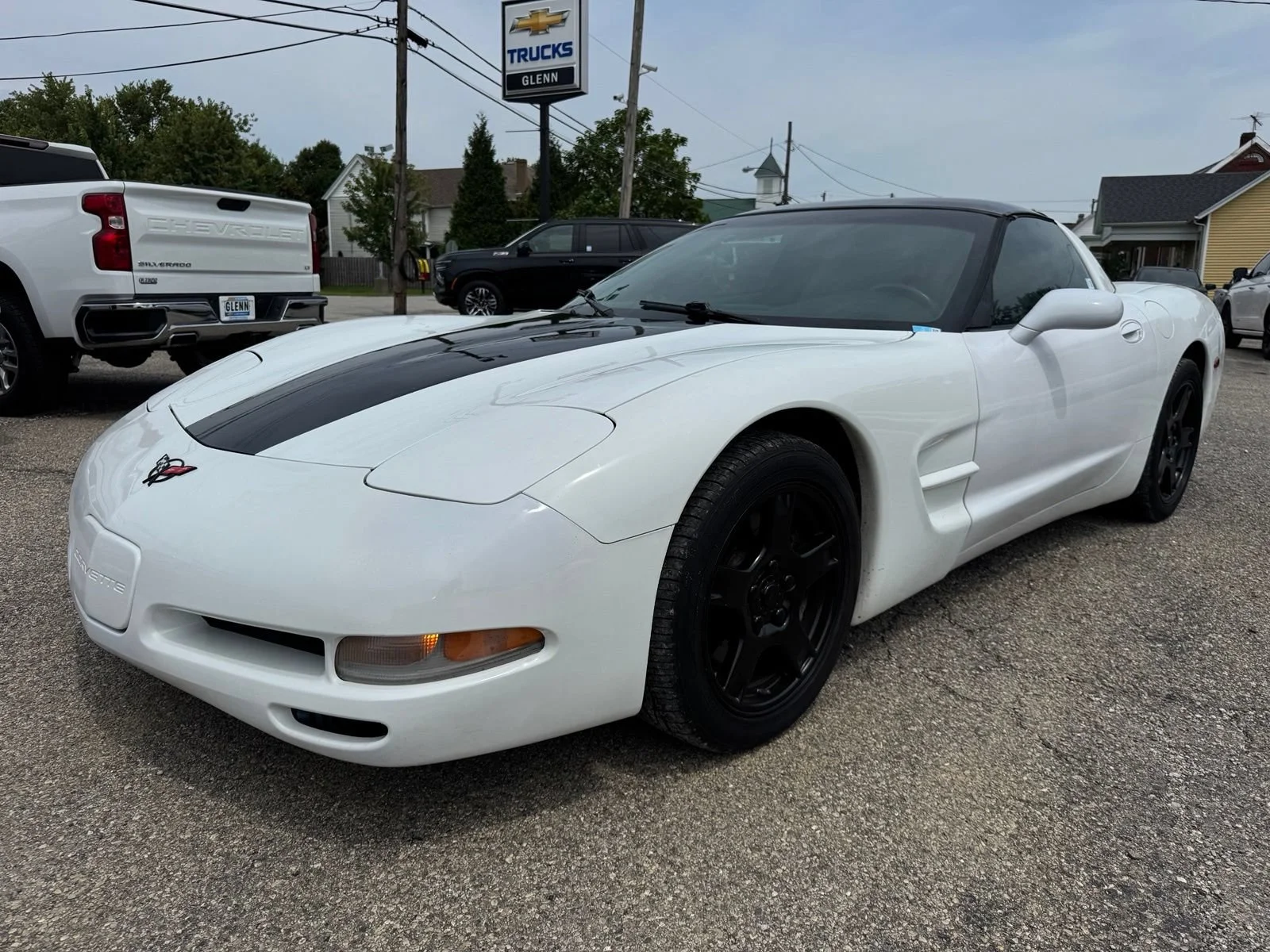 Used 1997 Chevrolet Corvette Base with VIN 1G1YY22G5V5106206 for sale in Eminence, KY