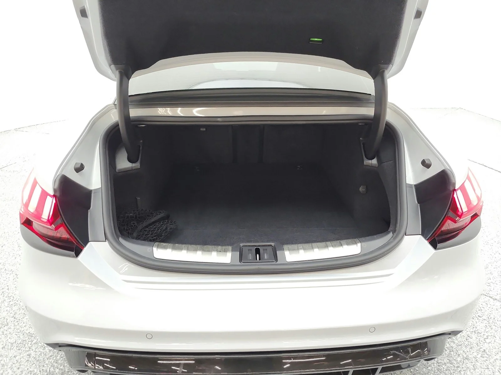 Used 2023 Suzuka Gray Metallic Audi quattro image 17