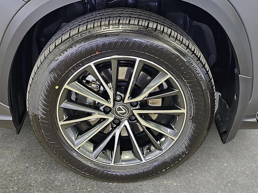 Certified Used 2025 CLOUDBURST GRAY Lexus 350h Premium image 34