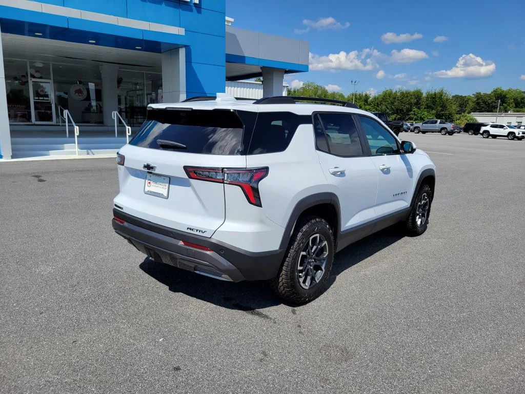 New 2026 Polar White Tricoat Chevrolet ACTIV image 6