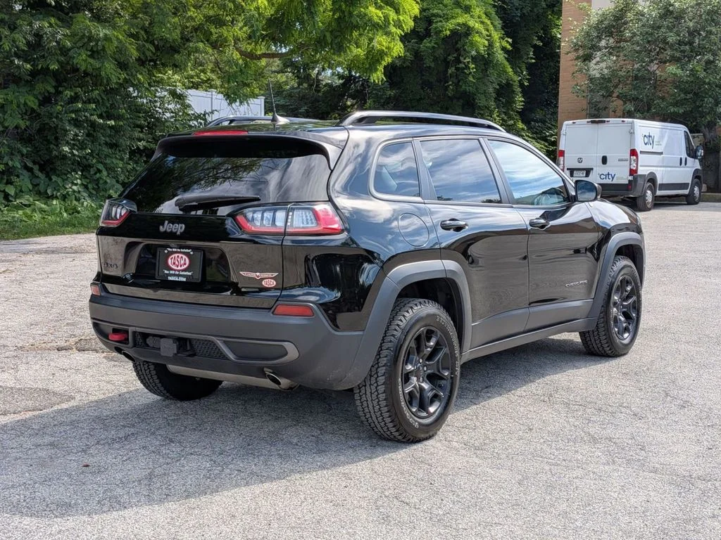 Used 2022 Black Jeep Trailhawk image 3