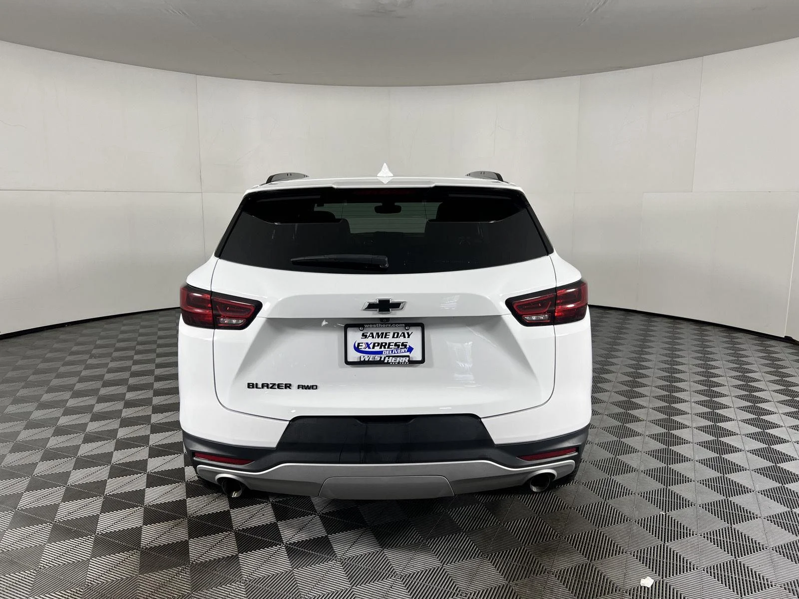Used 2024 Summit White Chevrolet 3LT image 52