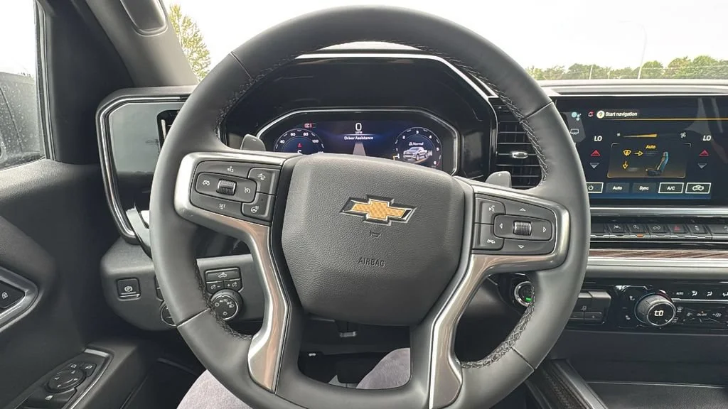 New 2026 Summit White Chevrolet LT image 29