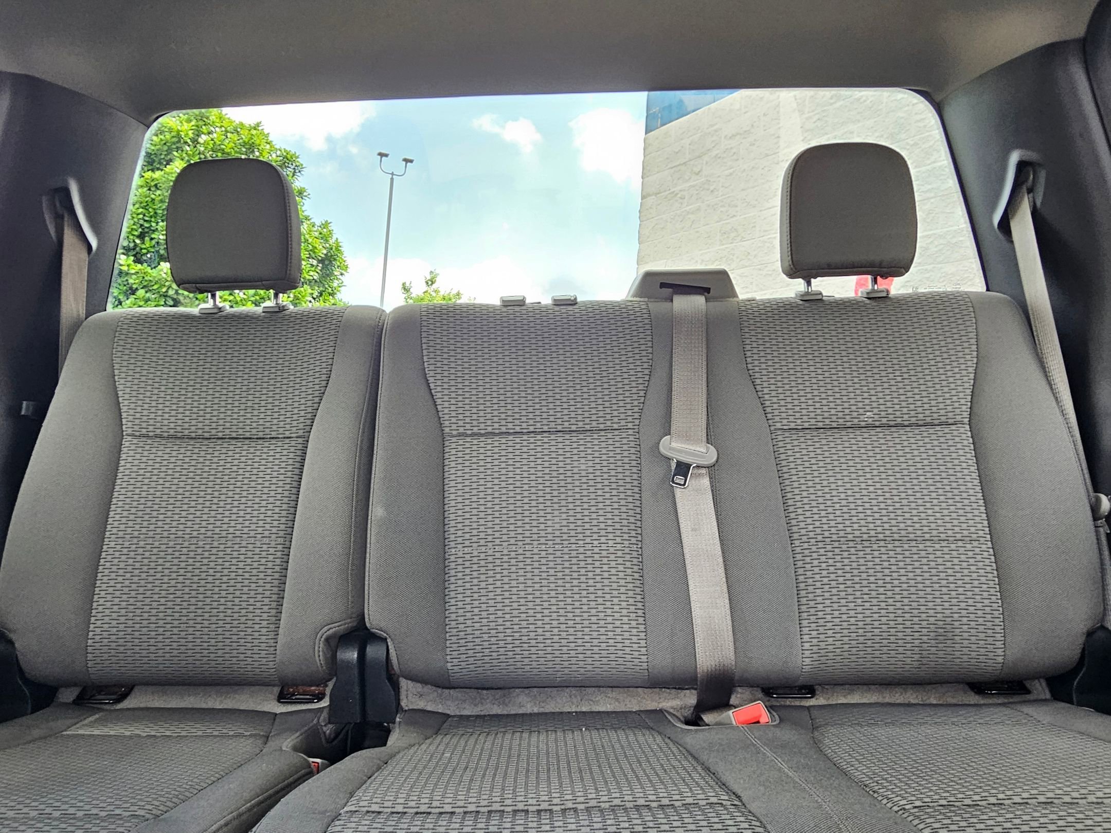 Used 2018 Stone Gray Ford XLT image 25