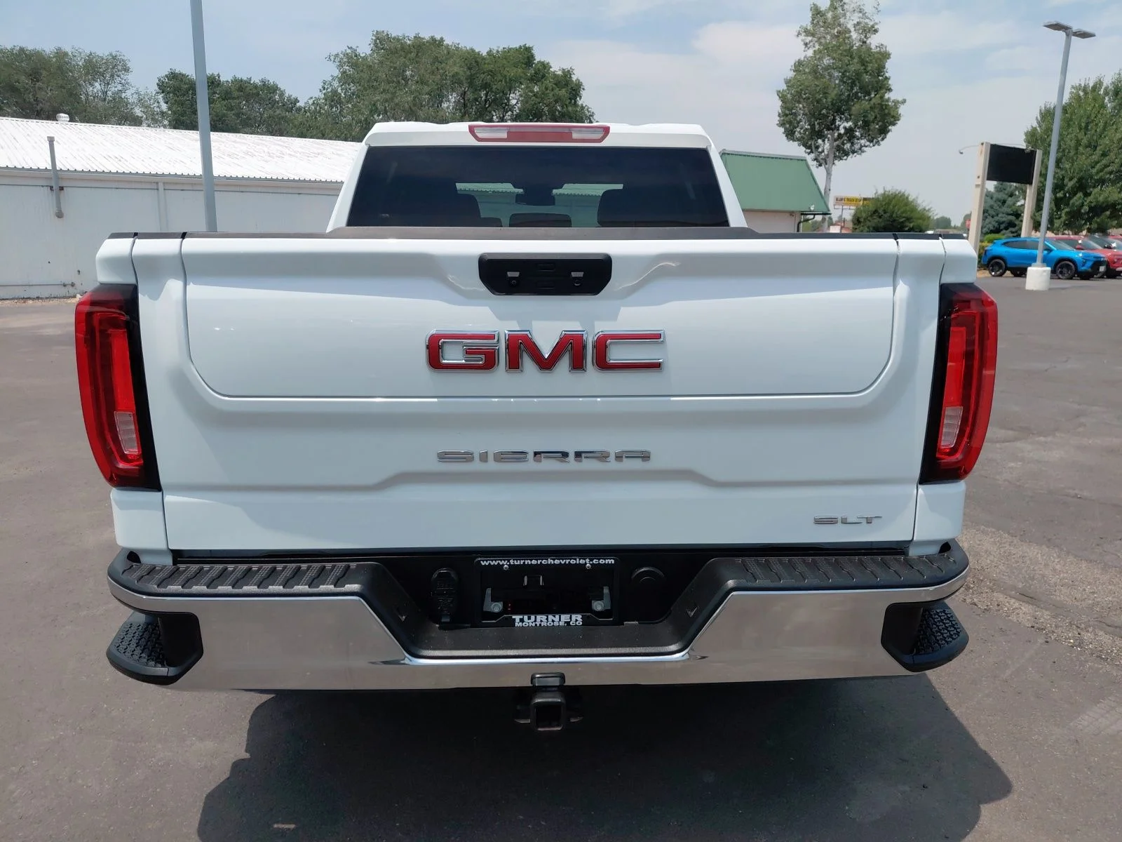Used 2025 White GMC SLT image 5