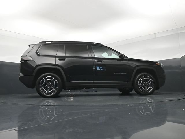 New 2026 Diamond Black Crystal Pearl-Coat Exterior Paint Jeep Limited image 24