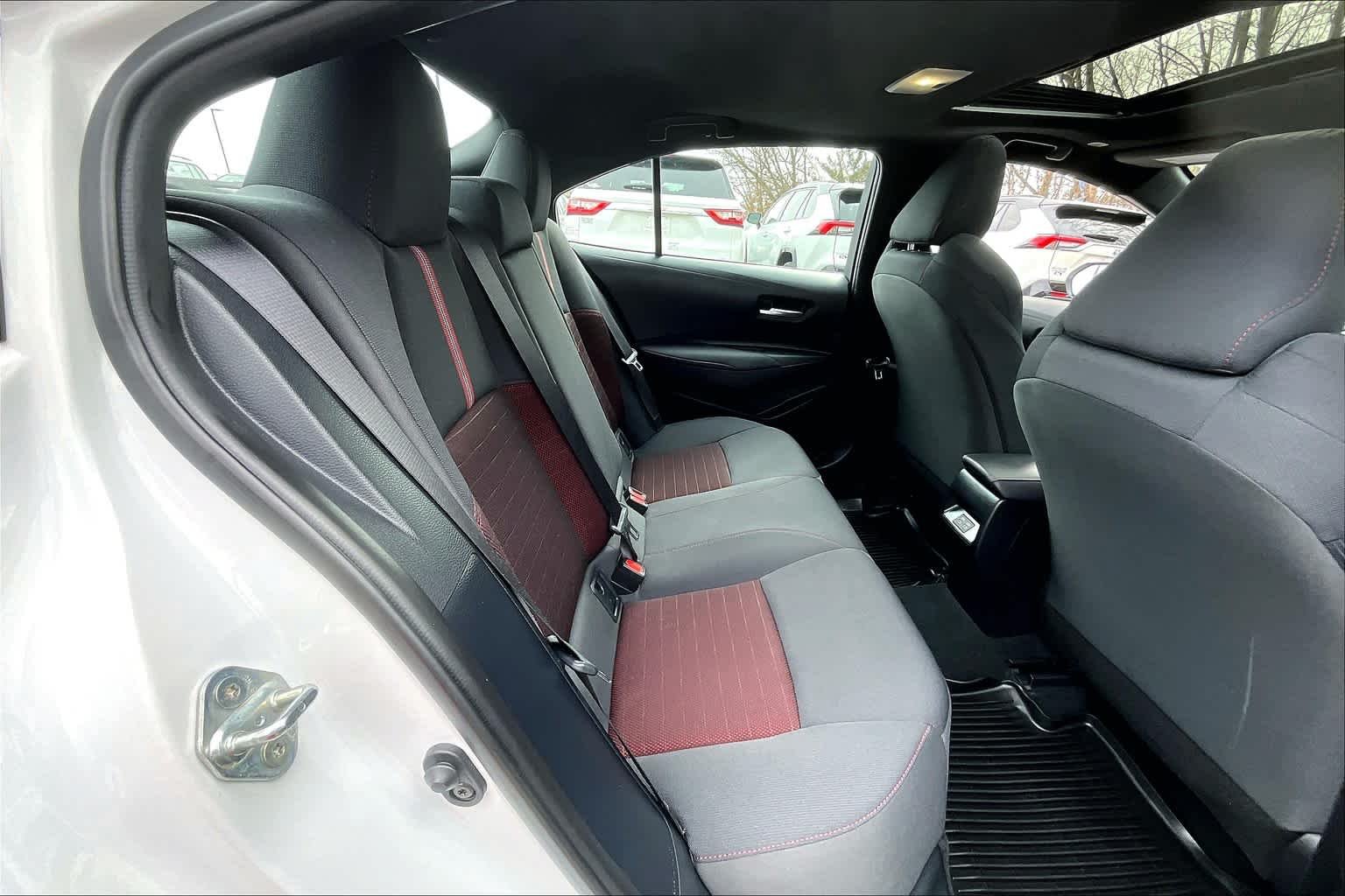 Used 2024 Ice Cap Toyota SE image 18