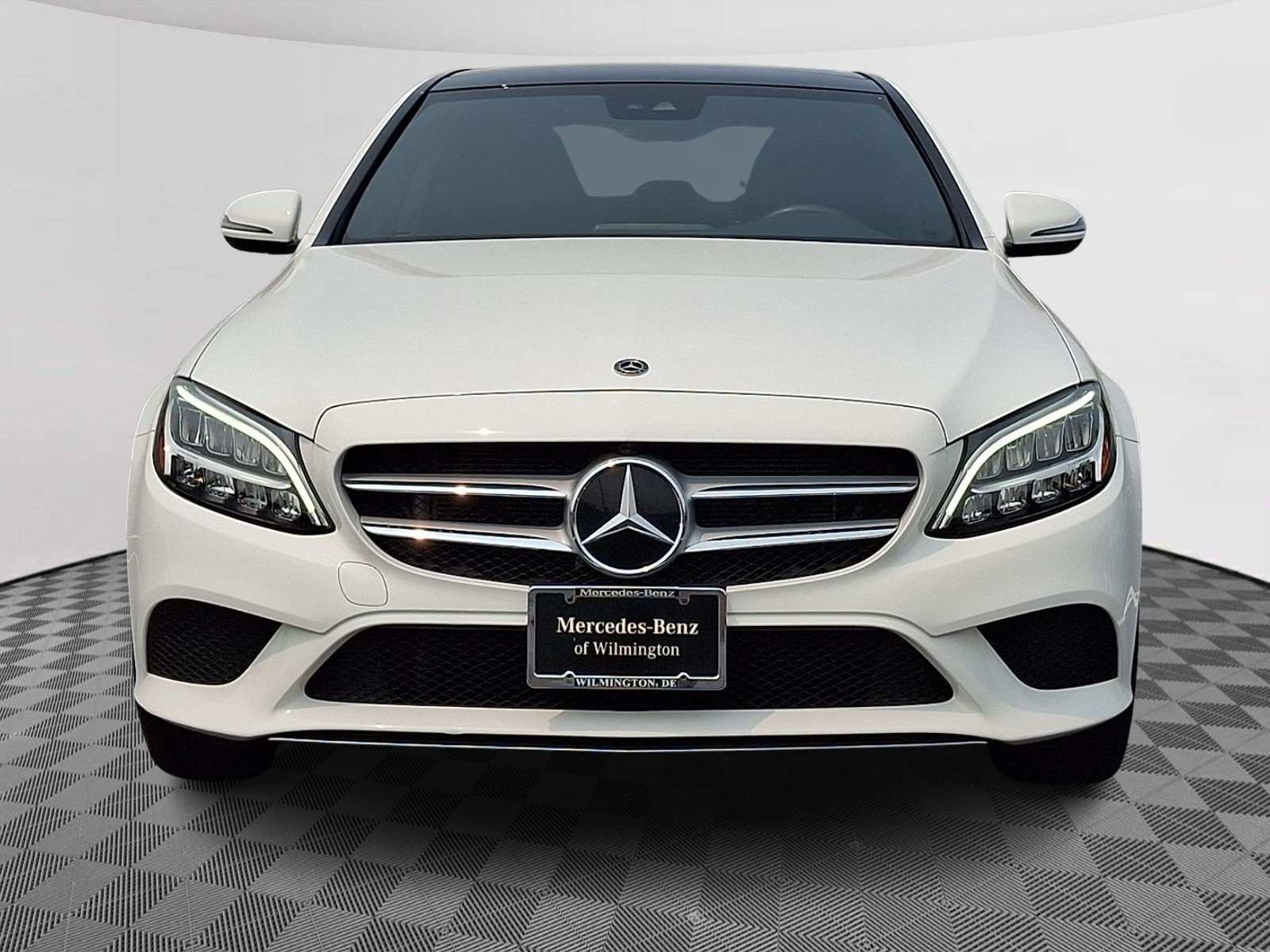 Certified Used 2021 Polar White - 149 Mercedes-Benz 4MATIC® Sedan image 2