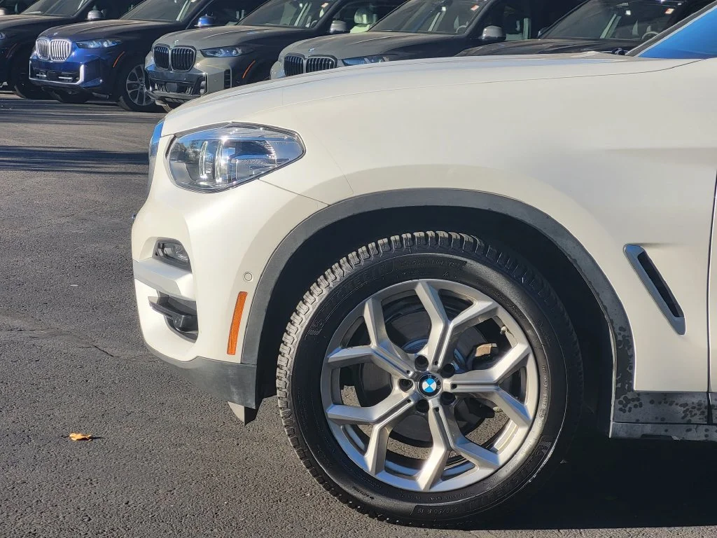 Used 2021 Mineral White Metallic BMW xDrive30i image 6