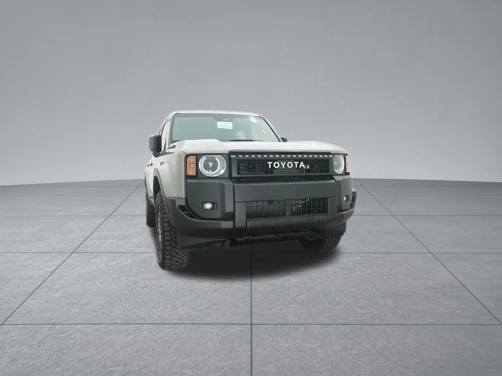 Used 2025  Toyota 1958 image 34