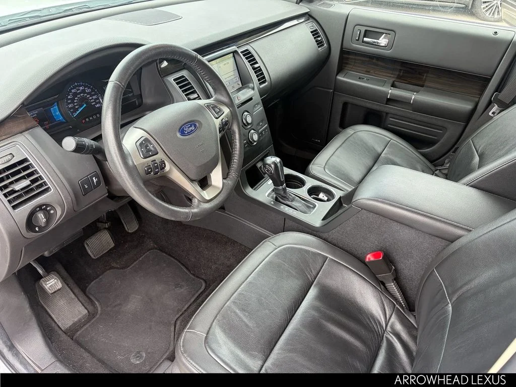 Used 2019 White Ford SEL image 11