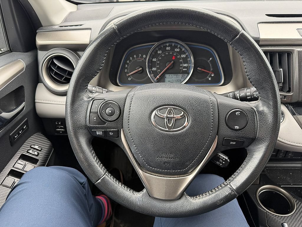 Used 2013 Magnetic Gray Metallic Toyota Limited image 9