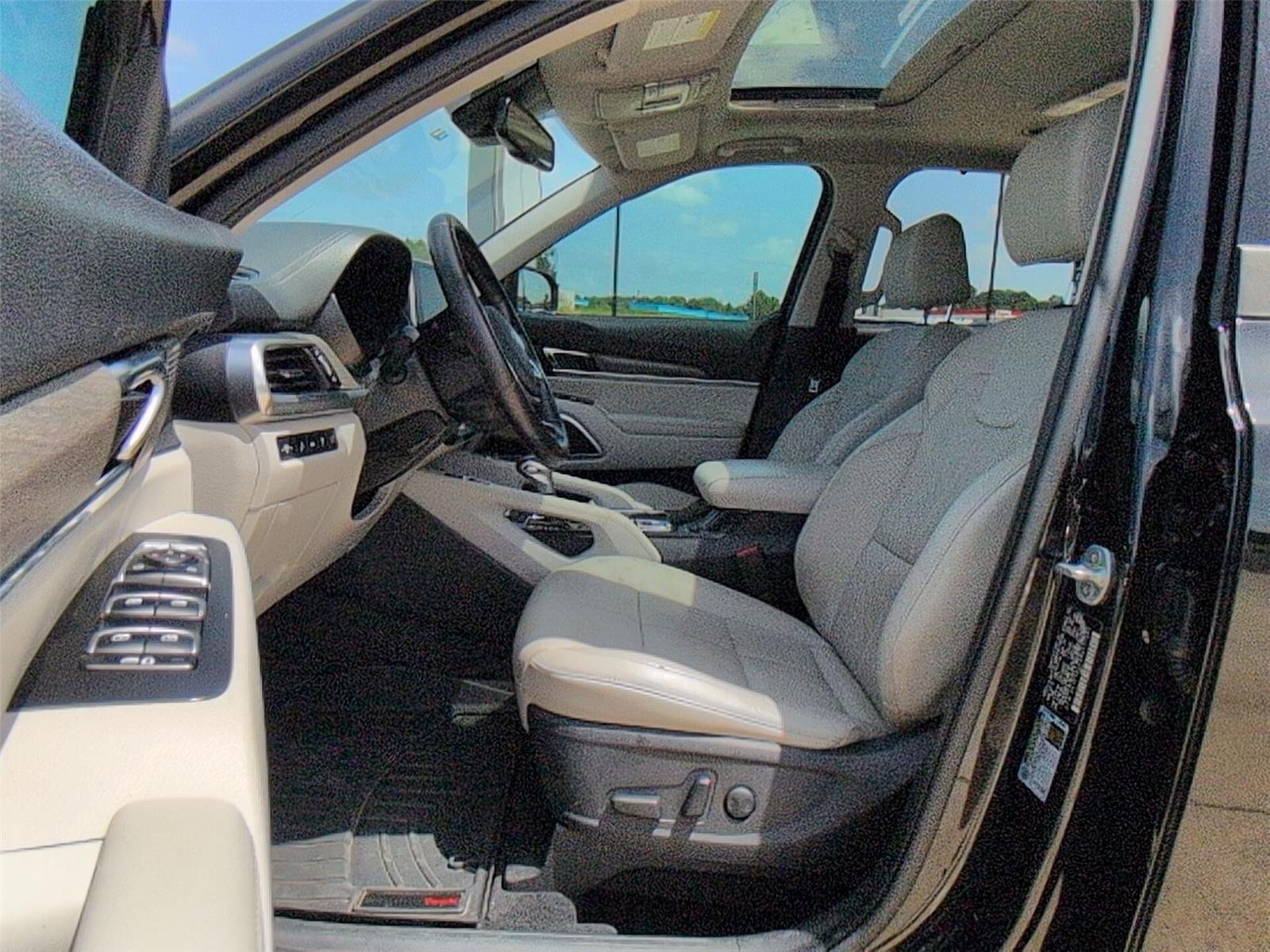 Used 2021 Ebony Black Kia EX image 17