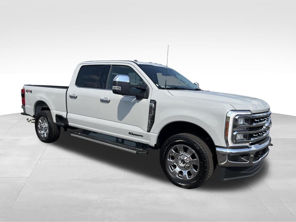 Used 2025 White Ford Lariat image 7